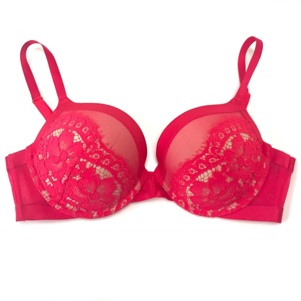 Victoria’s Secret Very Sexy Push Up Bra / Red 36D